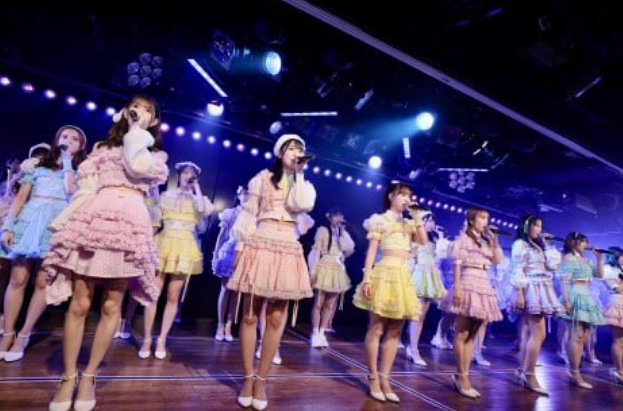 AKB48“聖地”秋葉原の現劇場で涙の千秋楽 オープンから6843日6552公演、老朽化で全面改装へ