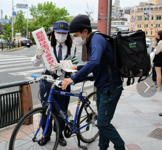 【デリバリー】Uber Eats配達員 “あまり見なくなった？”「やってられるか案件」増加で店側も困惑 一体なぜなのか