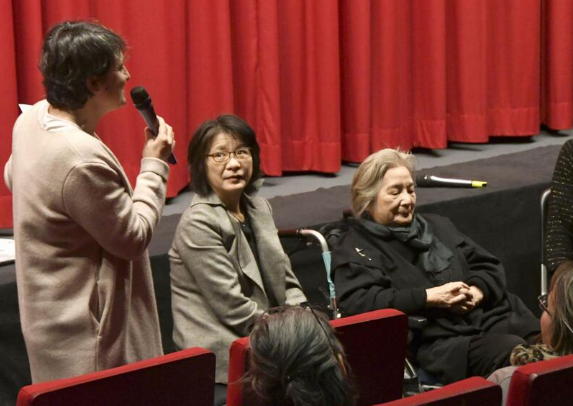 【共同通信】 在ドイツ日本大使館が面会要求　ベルリン映画祭事務所に