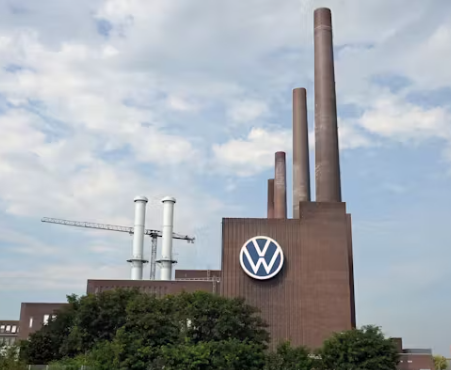 VW、最大労組との協約破棄　工場閉鎖・大量解雇に道筋