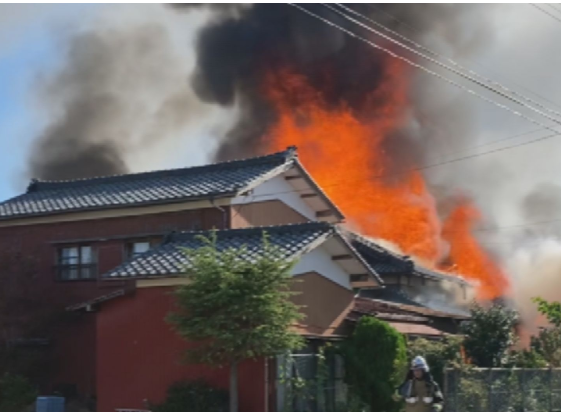 【新潟】息子を殺害するために自宅に放火した疑い、しかし息子を連れて逃げ出し…無職の女を逮捕