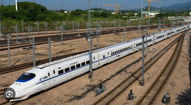 【アサ芸】 チャイナの高速鉄道が廃墟駅だらけになる「総距離世界一」メンツの代償