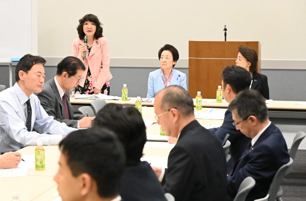 【LGBTQ】浴場「身体特徴で男女区別を」　自民「女性守る議連」が法案