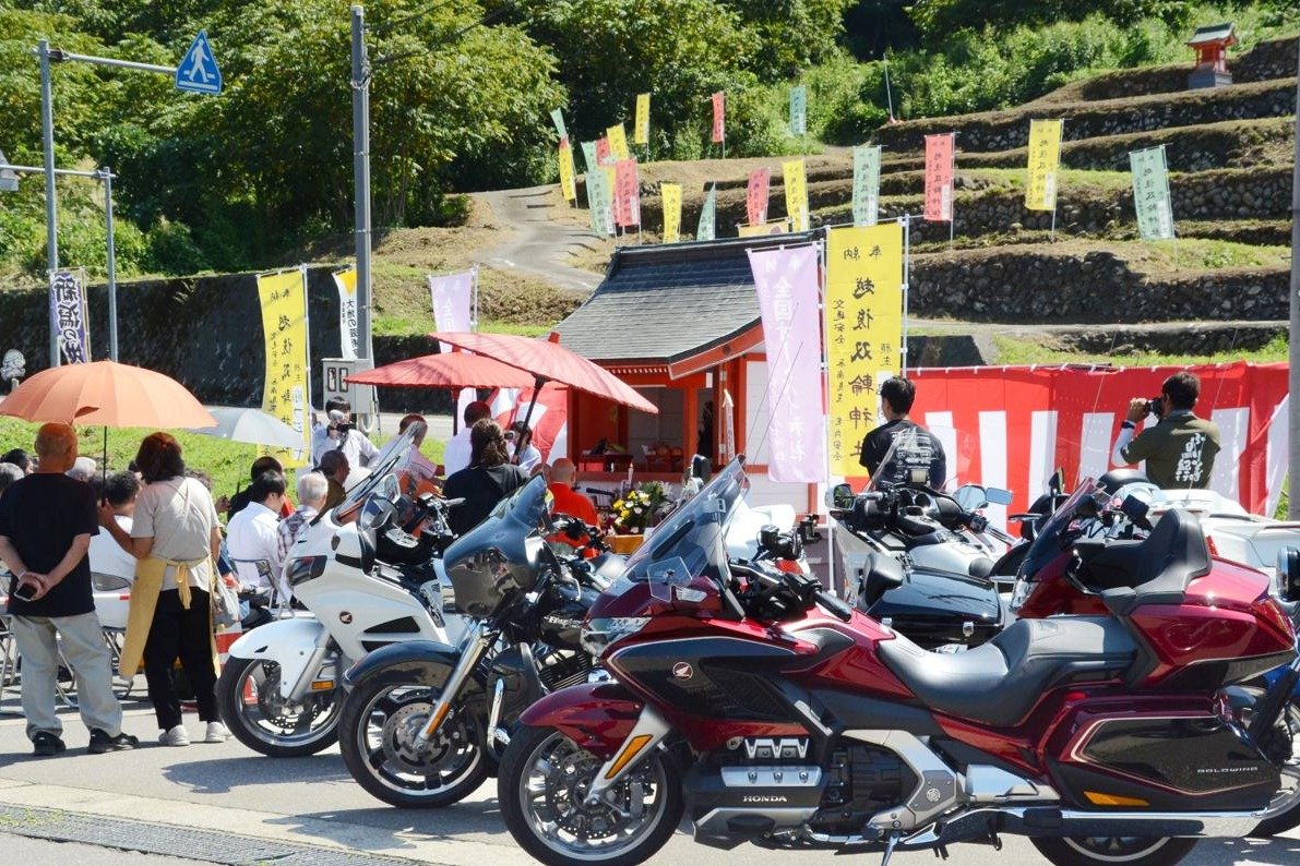 新潟県津南町に「オートバイ神社」創建　地上をバイク乗りの楽園にする