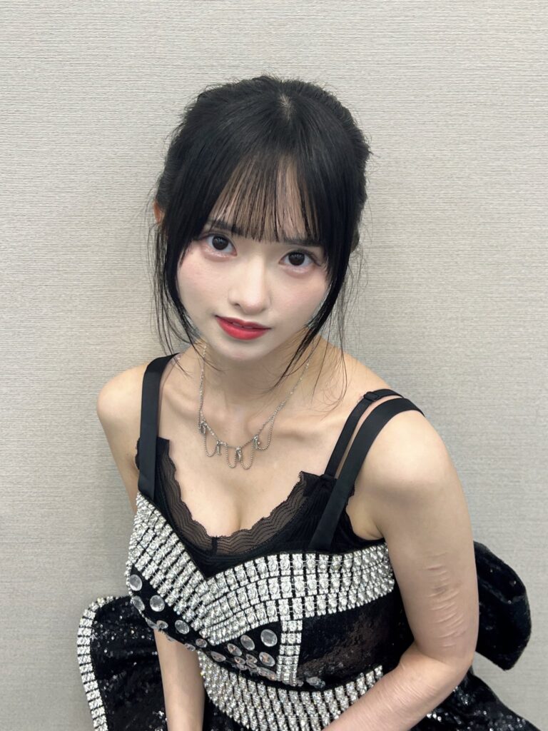 【画像】美人すぎるシンママ藤咲凪さん、リストカット痕がヤバすぎるｗｗ