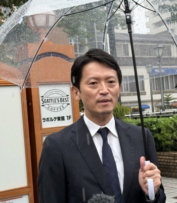 【悲報】斎藤選挙参謀「楓ちゃんてだれ？知らんなあ」