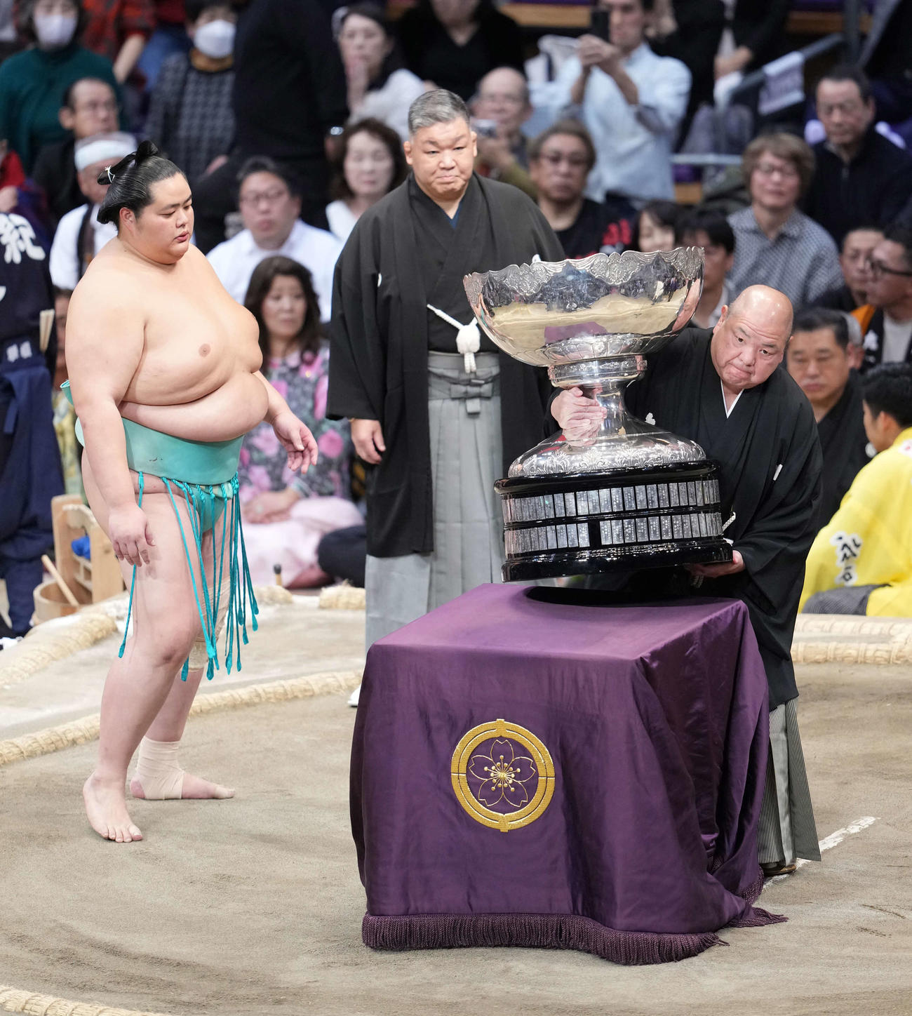 再）石破首相、大相撲九州場所に現れず　石破内閣の関係者の代理もなしで波紋「これ前代未聞の出来事じゃ…」「異例だし無礼」