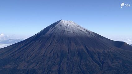 富士山の初冠雪を発表　史上最遅　自宅から富士山見えるやつ最強