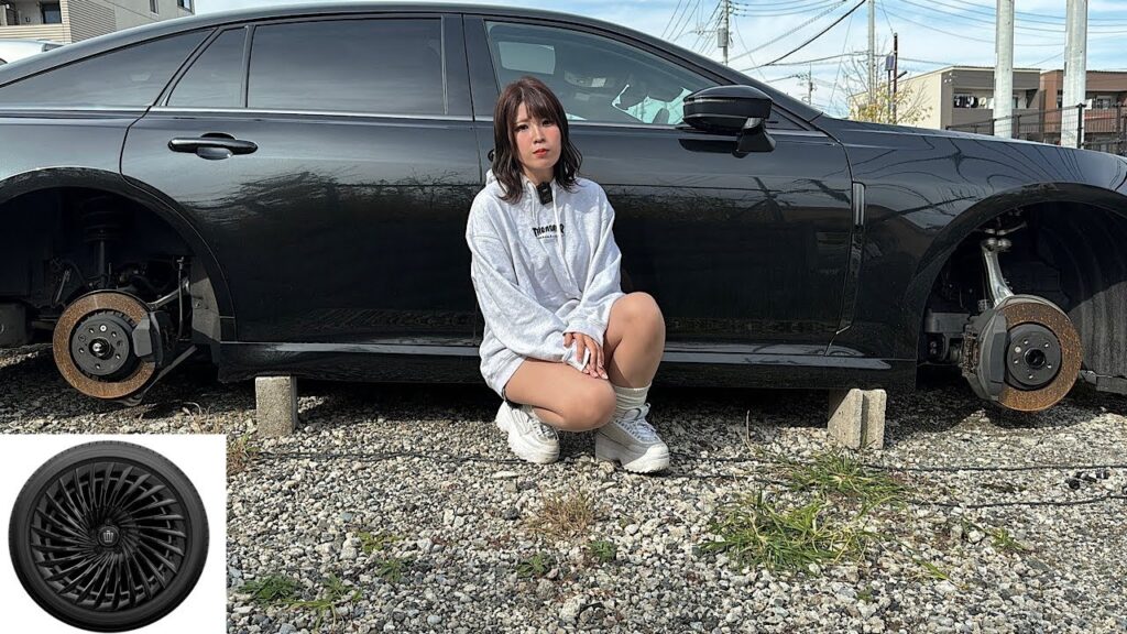 無残！人気女性車系YouTuberが盗難被害　自身の高級車ホイール全部盗まれた！  警察に不満も「何もしてくれない」