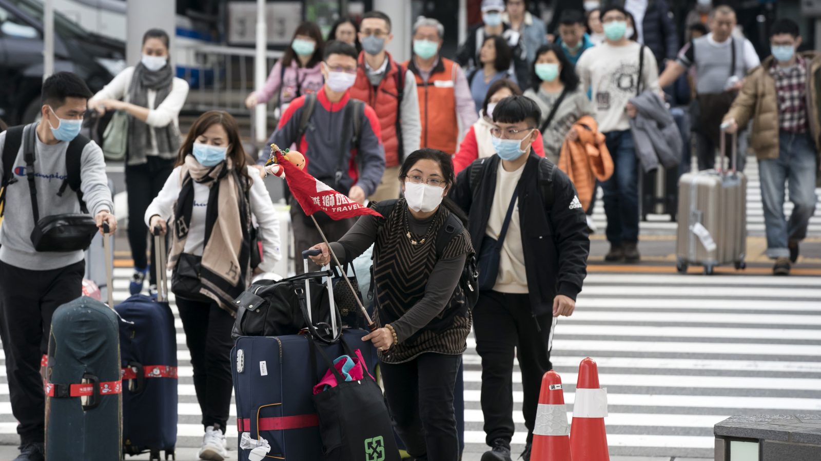 ビザなし訪日客に事前審査、不法滞在者〝居座り〟防ぐ　補正予算案で調査費計上へ