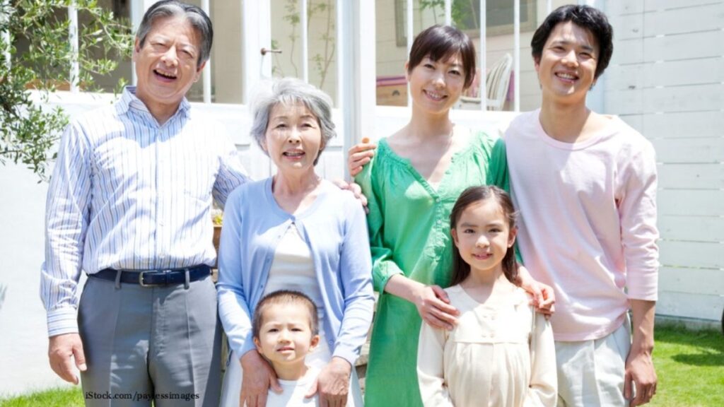 子どもの行事に「祖父母」やっぱり呼ぶべき？　SNS“呼びたくない派”多数…「勝手に来る」困惑の声も