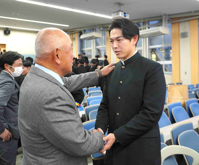 【野球】慶大・清原正吾「僕はプロ野球選手になれなかった。その夢は弟に託したい」　来春入部の勝児を家族でサポートへ