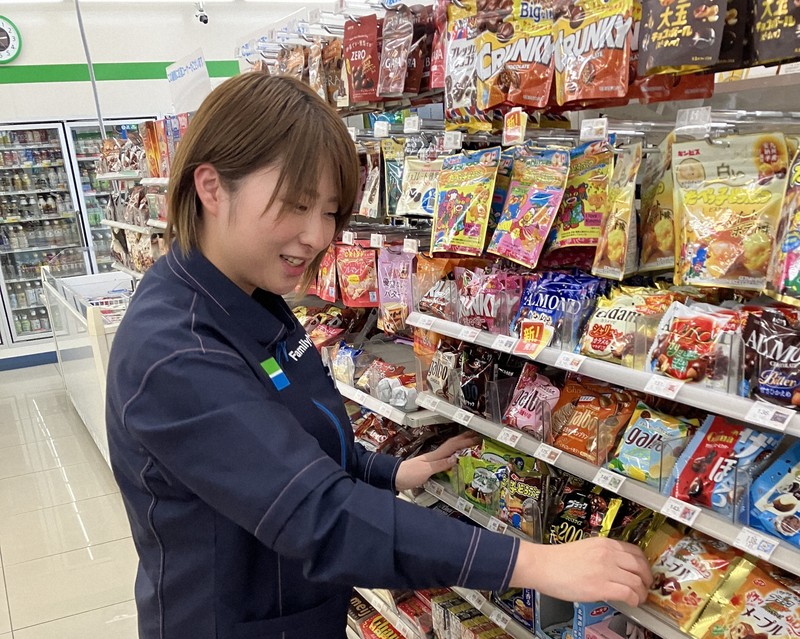 コンビニの「ひとり加盟」　ファミマが始めた新制度の中身