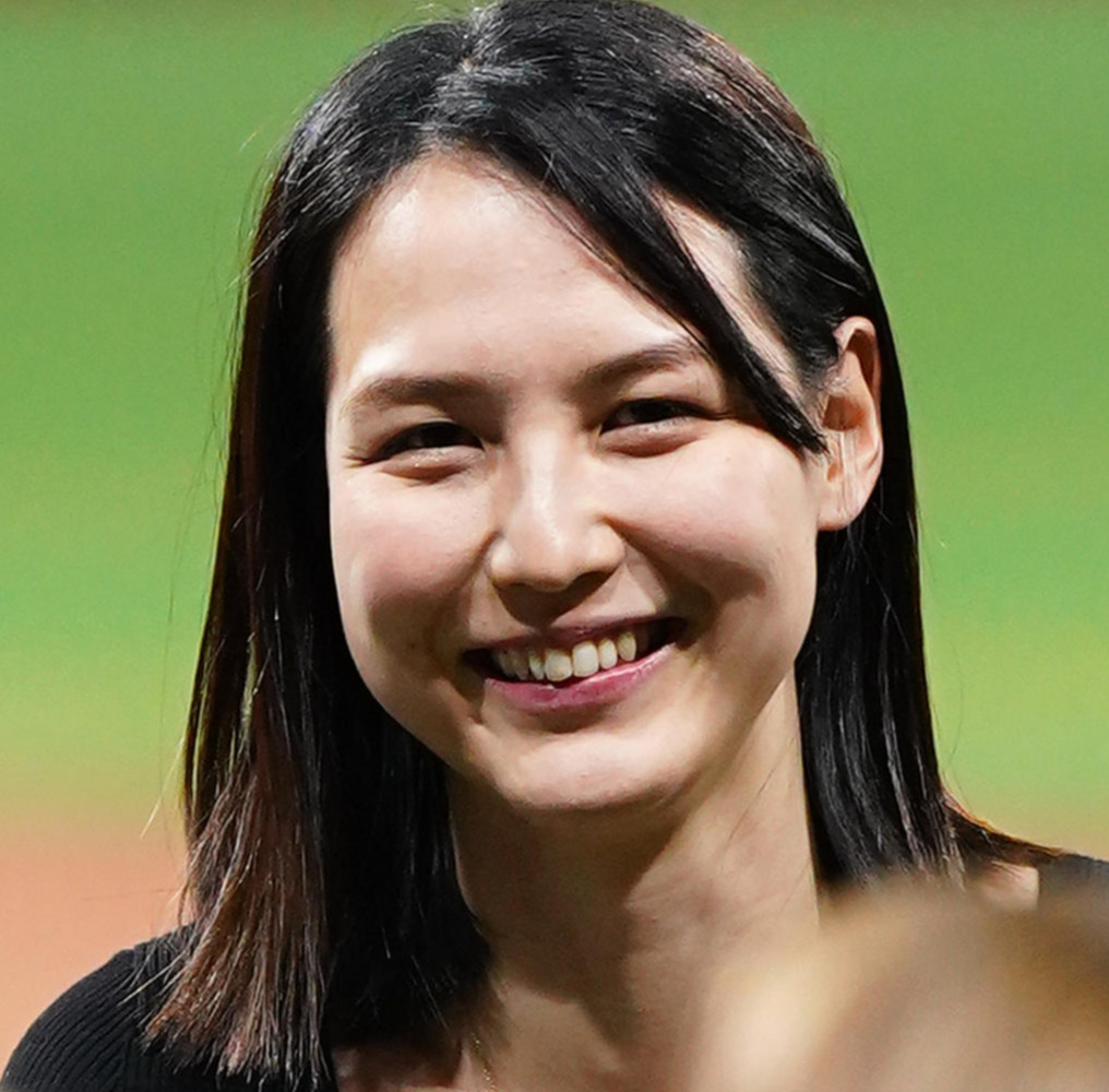 【大谷翔平の真美子夫人が持つ旧型ｉＰｈｏｎｅ（アイフォーン）が話題】７億ドルの選手の妻がなぜ？ 米ＳＮＳで議論 「アップルさん、ｍｉｎｉを復活させて」 「彼女をもっと好きになりました」