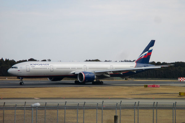 機内に響く“奇声” ロシア航空便が「悪魔が乗客の中に入り込み」緊急着陸へ…驚愕の機内の様子とは