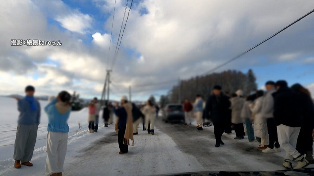 「観光業は生産性ゼロの虚業。農業に悪影響」、北海道の美瑛町が観光地を破壊し封鎖