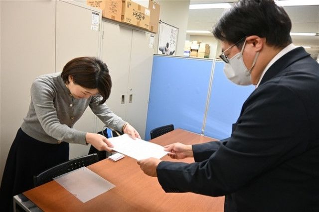 【福岡市】給食費無償化検討に「不登校の児童・生徒は恩恵が受けられない」…市民団体が対策を求め要望書