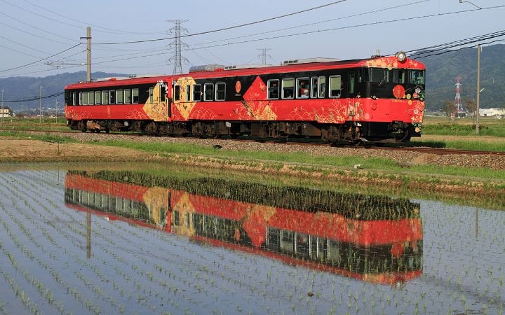 観光復興へ　能登半島を走るJR観光列車「花嫁のれん」運行再開へ　「今行ける能登」をテーマに