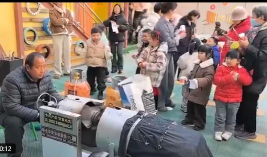 ポン菓子がチャイナボカンで大爆発でおっちゃんがどこか行ってしまう…