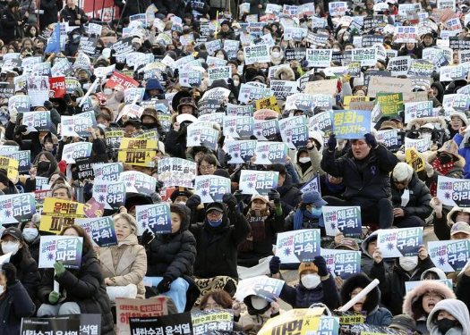 韓国当局、大統領代行に尹氏拘束の協力要請