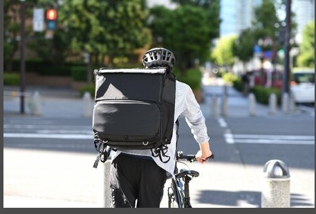 ホテルでデリバリーを注文していいの？スーパーホテルの回答に「知らなかった！」と驚く声も