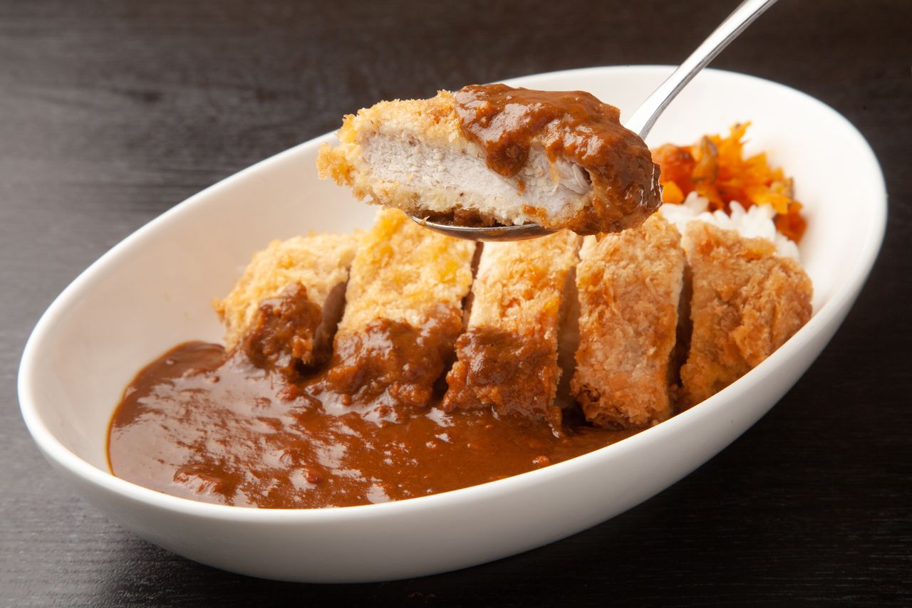 【食べ物】みんな大好き「カツカレー」どのご当地カツカレーが好きですか？