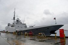 仏海軍艦艇が沖縄寄港　「太平洋で国益守る」