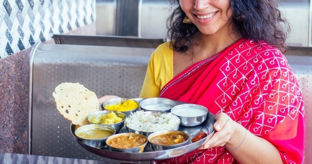 【インネパ】いったいなぜ…ガラガラなのに潰れない「ポツンとインド料理屋」急増中のワケ