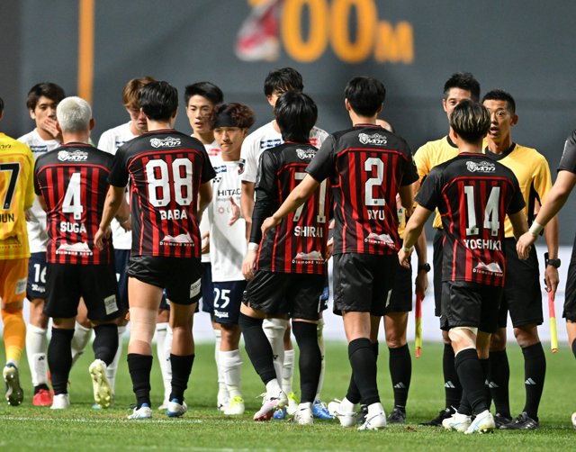 【サッカーＪ２の北海道コンサドーレ札幌】スポンサーにカジノゲームサイト