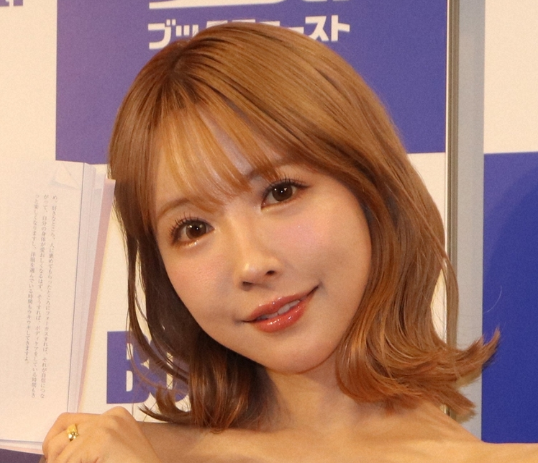 三上悠亜（31）「意外と思われるだろうけど、AV業界は枕営業とか性接待とか全くない」
