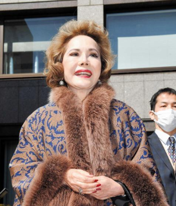 【Ｘ】新政党・12(ワンニャン)平和党　代表のデヴィ人は「金日成花・金正日花普及後援会」の名誉会長　共同代表の彭宏陵氏は「上海大学の名誉理事」　マニフェストは「犬猫の食用禁止の法制化」←中国傀儡党なの？