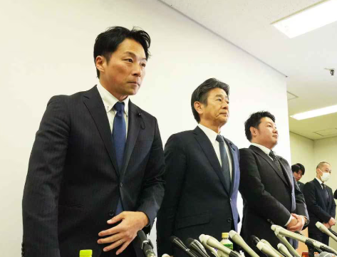 立花に協力し竹中元県議を自殺に追い込んだ維新議員どもの会見始まる