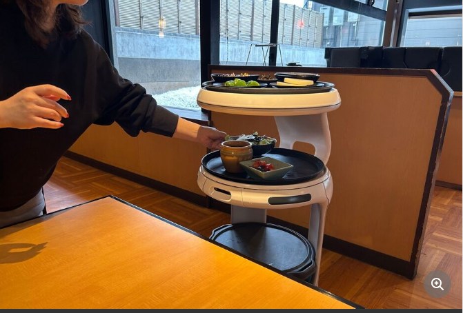 【飲食店】「牛肉や寿司を…」配膳ロボットから〝他人の注文〟を横取り　犯罪になる？