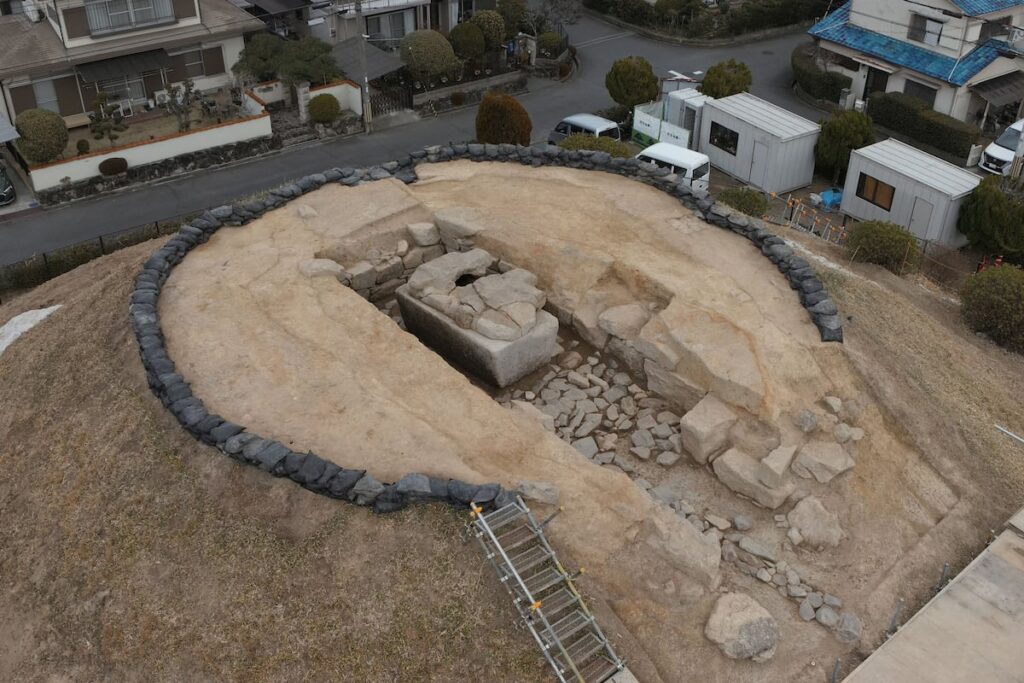【奈良】６世紀前半の円墳「割塚古墳」、石室の全容が明らかに…棺は凝灰岩を使用