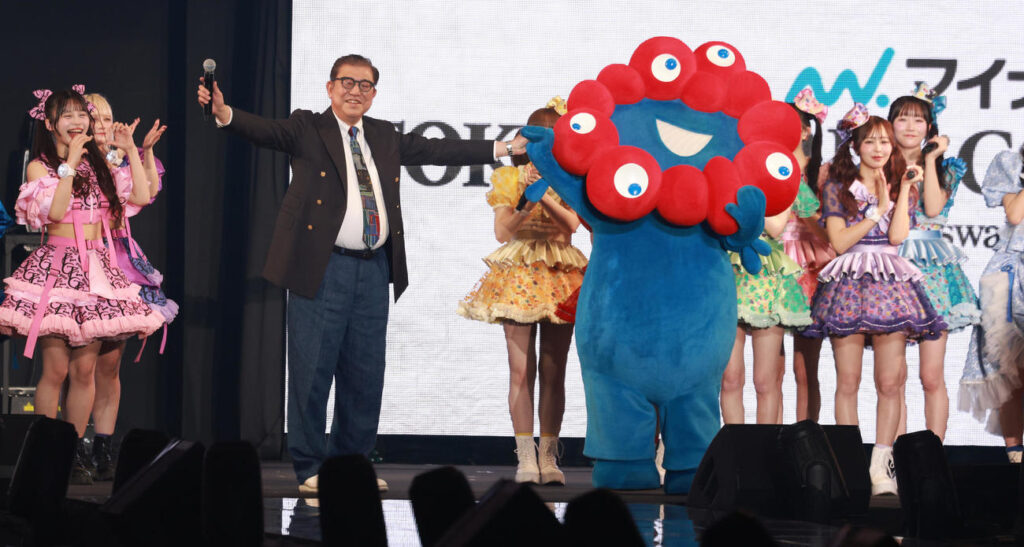 【TGC】石破首相が「東京ガールズコレクション」登場でSNSで厳しい声「空気読んで」「山火事の視察に行ったら？」