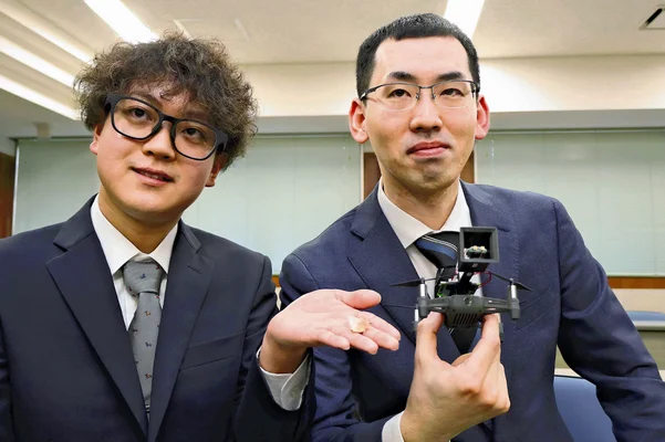 【テクノロジー】ガの触角をドローンのセンサーに…人の匂いの発生源を感知できれば災害時の捜索にも活用期待
