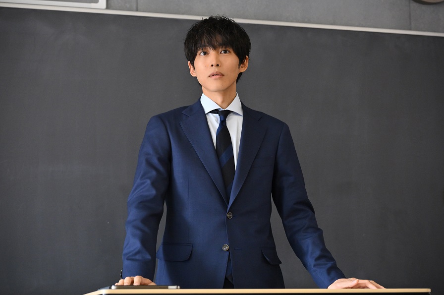 【ドラマ】御上先生「人間はこの世の動物の中で、最強で最弱な生き物」「考える力のない大人が、考える教育ができるわけがない」