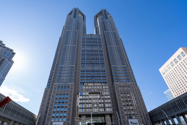 【東京都】4月から職員の週休3日を導入、育児支援の強化と働き方改革へ