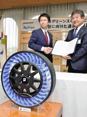 【空気不要でパンクしない次世代タイヤ】東近江市とブリヂストンがタッグ、自動運転で実証実験