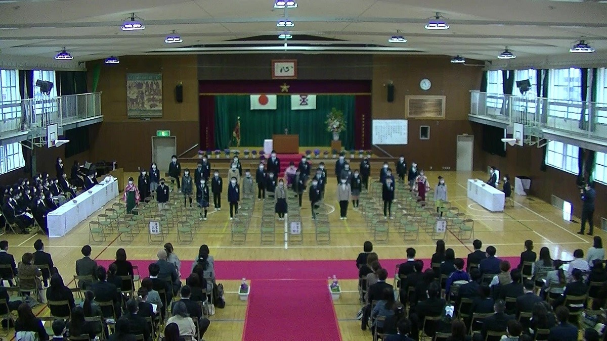 【うっかり】卒業式で通知表を配布し忘れ 高校3年生304人に…先生も生徒も気付かず 愛知・清須市の県立高校
