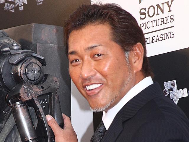 清原和博氏『12平和党』から愛犬・常吉と参院選出馬…か?