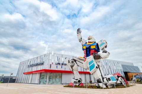 大阪万博「ガンダム」パビリオン内部の写真や「ジオング タイプMA」の設定画が公開