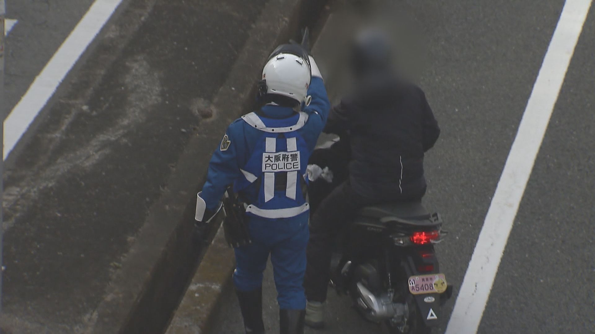 バイク乗りに朗報？悲報？今まで黙認気味たった"すり抜け"一斉取り締まり2時間で11台摘発
