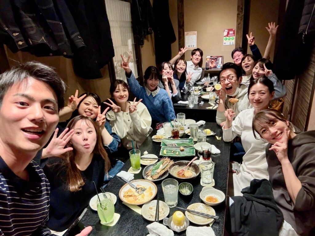 丸岡いずみ「視聴者のみなさん、ご安心を」　フジテレビアナ＆各局元アナ“飲み会”ショット公開