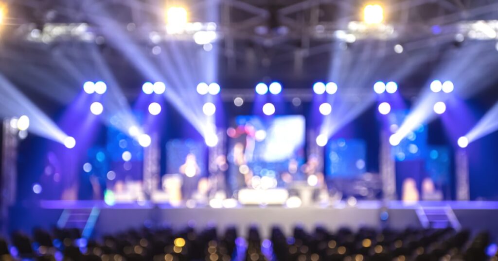 【20分間ずっと説教された】地下アイドルが行う配信ビジネスが容赦なさすぎる・・・元地下アイドルが語る「衝撃の恐怖体験」
