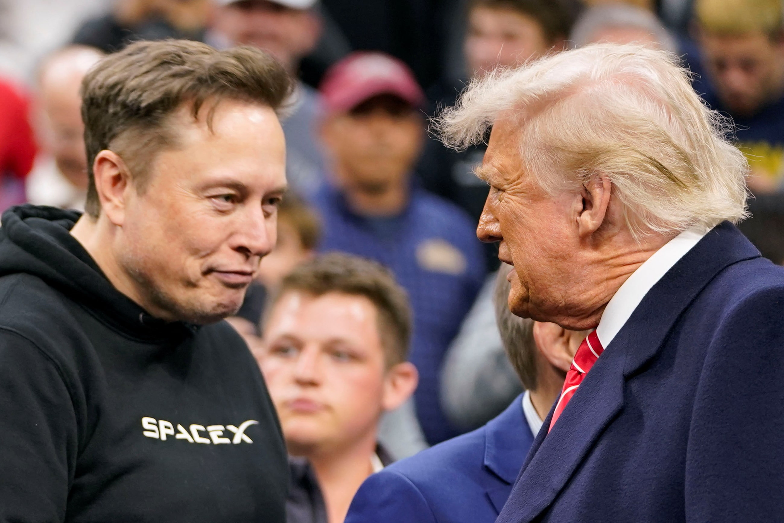 ﾄﾗﾝﾌﾟ｢連邦職員のｸﾋﾞ切るやつは許せねぇっつんだよ｣ ﾏｽｸ｢あんたがやれって言ったんじゃねえか!!｣