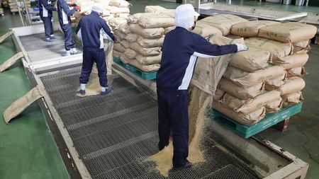 【備蓄米が消えていく…「コメの値段は下がらない」】JA農協が卸売業者に販売する相対価格を決めている