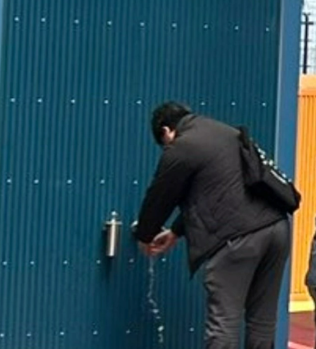 【画像】万博のトイレの手洗い場がこれ。感想ヨロ