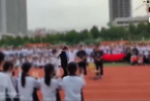 【許すまじ】中国の高校体育祭 安倍元総理銃撃“再現”