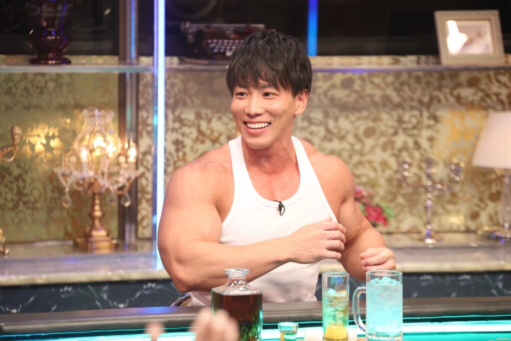 有名ボディビルダーの横川尚隆さん、カラダがとんでとないとになる　プロテインって凄いなぁ